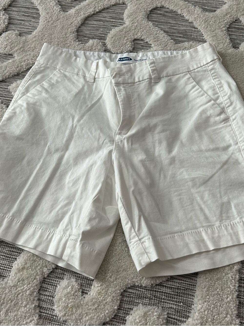 Old Navy White Women's Shorts
